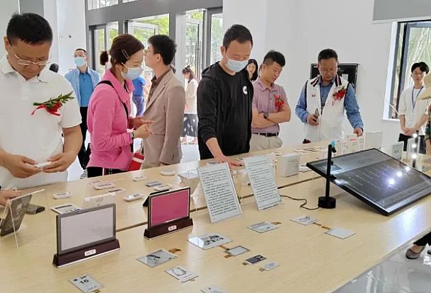 電子紙商顯加速成長,會是新王嗎